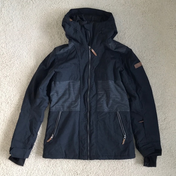 NEW Roxy Snow Jacket - Picture 2 of 13
